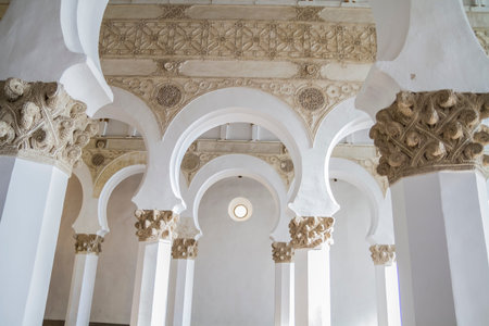Arch, Santa MarÃ­a la Blanca is a temple located in the Spanish city of Toledo. Built in 1180 as a synagogueのeditorial素材