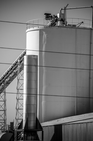 Refinery structure, pipelines and towers, heavy industry overviewの写真素材
