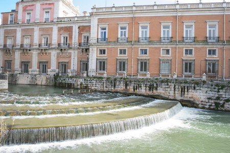 Fountains and gardens of the palace of Aranjuez in Madrid, Spainのeditorial素材