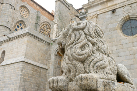 Ãvila Cathedral's Stone Lion: An Emblem of Historical Artistryの写真素材
