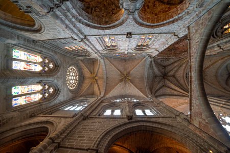 Avila Cathedral's Majestic Gothic Interiorの写真素材
