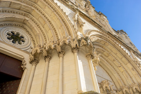 Captivating Cuenca Cathedral Facade on a Clear Dayの写真素材