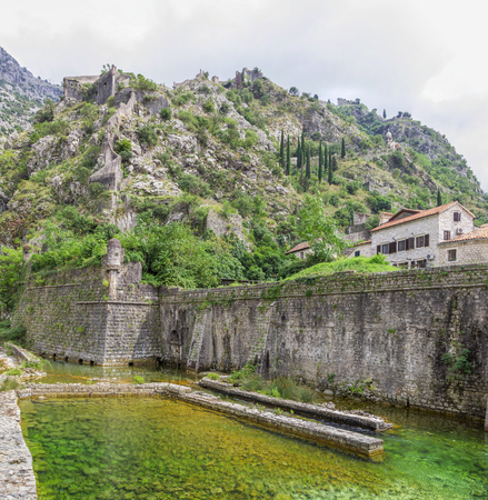 KOTOR, MONTENEGRO - August 03, 2014: Panorama of the wall of the fortress around the town of Kotor, Montenegro.のeditorial素材
