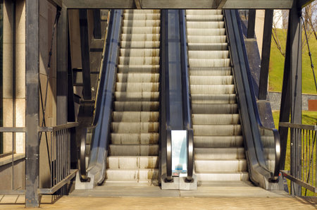 close-up with two-way escalators