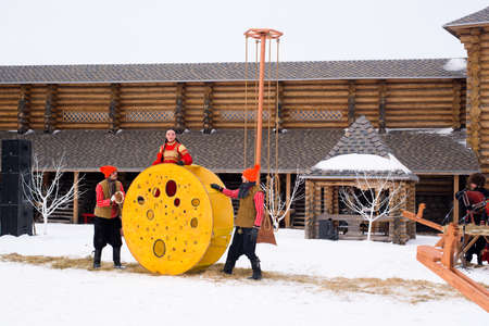 russia voronezh. The Maslenitsa holiday to burn an effigy is a spring folk festival. a play about knights and princesses.のeditorial素材