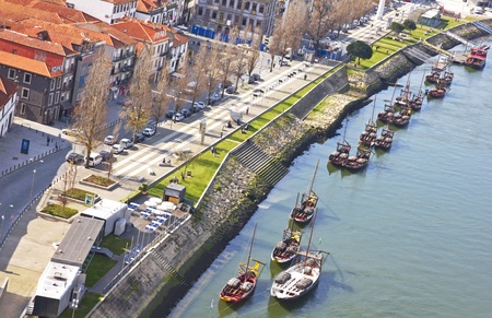 Portugal. Vila Nova de Gaia opposite Porto city. View of Douro river embankment in the morningのeditorial素材
