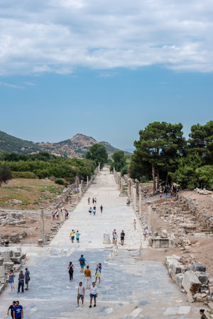 People visit ancient ruins at Ephesus historical ancient city, in Selcuk,Izmir,Turkey:20 August 2017のeditorial素材