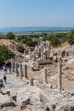 People visit ancient ruins at Ephesus historical ancient city, in Selcuk,Izmir,Turkey:20 August 2017のeditorial素材