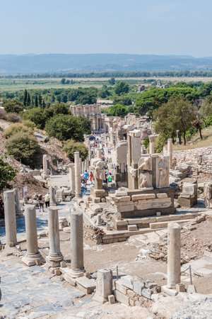 People visit ancient ruins at Ephesus historical ancient city, in Selcuk,Izmir,Turkey:20 August 2017のeditorial素材