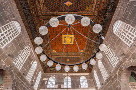 Interior detailed view of Ulu(Grand) Mosque,a popular landmark in Diyarbakir,Turkey.16 July 2018のeditorial素材