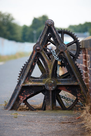 Sluice gear on the dam .