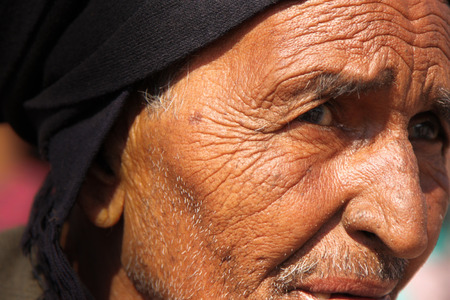 AGRA, INDIA Ð FEBRUARY 25: An unidentified man outside the Agra Fort on February 25, 2013 during the Taj Mahotsav Festival in Agra, Uttar Pradesh, India. Taj Mahotsav runs from 18 to 27 February annually.のeditorial素材