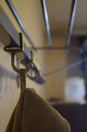 Clothes hang