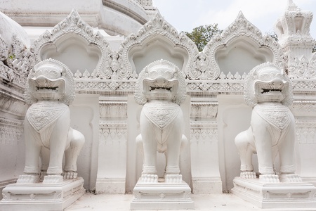 White Lions Sculpture, Bangkok Thailandの写真素材