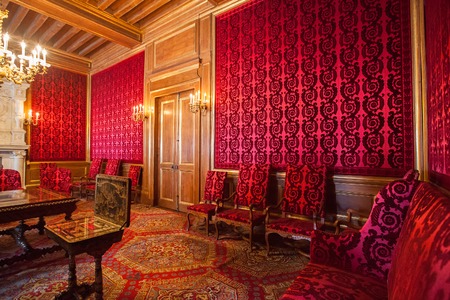PAU, FRANCE - SEPTEMBER 02, 2012: Interior of Pau Castle. King Henry IV of France and Navarre was born here on December 13, 1553のeditorial素材
