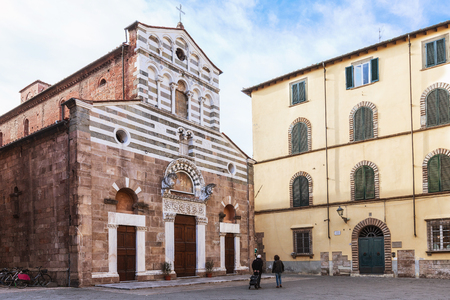 The church of San Giovanni in Lucca, Tuscany, Italyのeditorial素材