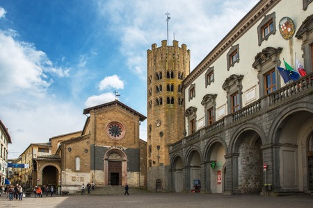 Orvieto, Italy â March 24, 2018:  Chiesa di Sant'Andrea e Bartolomeo a Orvieto (Sant'Andrea)
is a church on the Piazza della Repubblica, it dates to the 12th centuryのeditorial素材