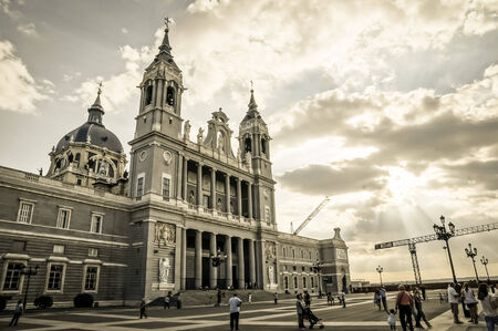  MADRID - SEPTEMBER 08: Almudena Cathedral exterior view on September 08, 2013 in Madrid, Spain. Santa Maria la Real de La Almudena is a neogothic cathedral.のeditorial素材
