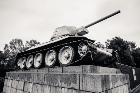 BERLIN, GERMANY - SEPTEMBER 20: Soviet War Memorial in Berlin Tiergarten on September 20, 2013 in Berlin, Germany.のeditorial素材