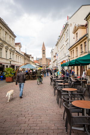 POTSDAM, GERMANY - SEPTEMBER 19: Brandenburger street on September 19, 2013 in Potsdam, Germany.のeditorial素材