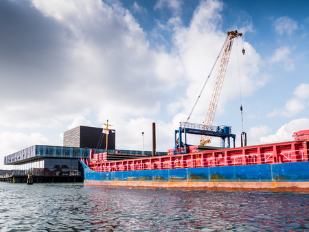 COPENHAGEN, DENMARK - SEPTEMBER 04: typical canal on September 04, 2015 in Copenhagen, Denmark. It is situated on the eastern coast of Zealand with an urban population of 1,263,698 (as of 1 January 2015).のeditorial素材
