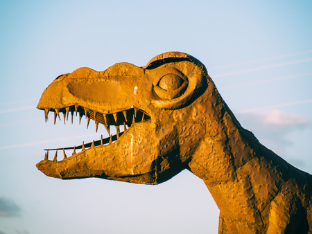 ARIZONA, USA - SEPTEMBER 06: dinosaur statue in historic Route 66 on September 06, 2015 in Arizona, United States. Route 66 was established on November 11, 1926のeditorial素材