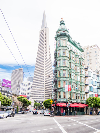 SAN FRANCISCO, USA - SEPTEMBER 15: Little Italy street on September 15, 2015 in San Francisco, California, United States. San Francisco was founded on June 29, 1776.のeditorial素材