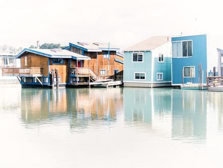 SAUSALITO, USA - SEPTEMBER 16: boats on September 16, 2015 in California, United States. This community is situated near the northern end of the Golden Gate Bridge.のeditorial素材