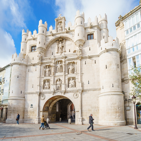 Burgos, Spain - 10.11.2016: St Mary Arch. Ancient medieval building with archway. Square outdoor shotのeditorial素材