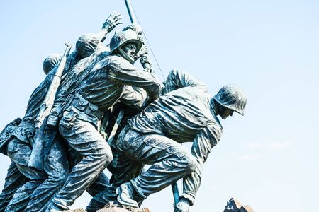 US Marine Corps War Memorial in Washington DC, USA - 16 October, 2016: Statue of soldiers putting flagのeditorial素材