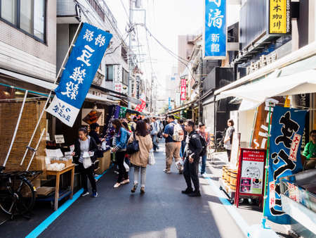 TOKYO; JAPAN - APRIL 10, 2018: Tsukiji Market is the biggest wholesale fish market in the world.のeditorial素材