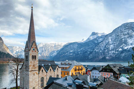 HALLSTATT, AUSTRIA - MARCH 10: Classic view of Hallstatt village in Alps on March 10, 2016 in Hallstatt, Austria. It is a village in the Salzkammergut, a region in Austria.のeditorial素材