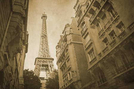 Vintage retro old styled paris sepia photography with eiffel towerの写真素材