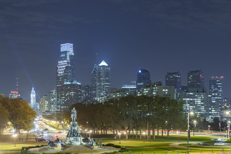 PHILADELPHIA, PA - NOVEMBER 2012: Philadelphia night skyline and Benjamin Franklin Parkway from the Philadelphia Art Museumのeditorial素材