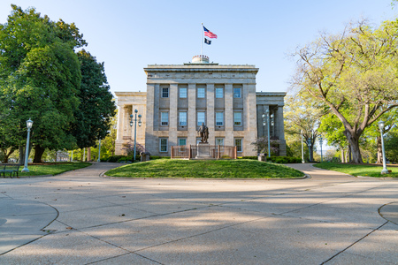 RALEIGH, NC - APRIL 17, 2018: George Washington statue on the grounds of the North Carolina Capitol Building in Raleighのeditorial素材