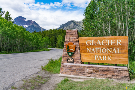 BABB, MT - JUNE 26, 2018: Welcome sign at the entrance to Glacier National Park, Montanaのeditorial素材