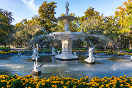 Fountain in Forsyth Park in Savannah, Georgiaの写真素材
