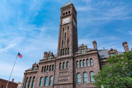 SIOUX FALLS, SOUTH DAKOTA - JULY 10, 2018: Old Minnihaha Courthouse in Sioux Falls, South Dakota is now home to the Old Courthouse Museumのeditorial素材