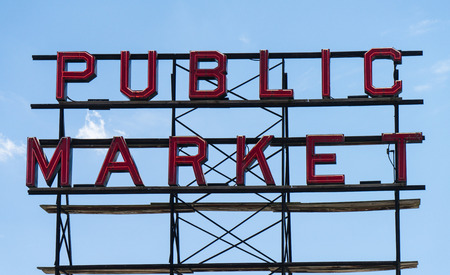 Large neon Public Market sign at Seattle's Pike Place Marketのeditorial素材
