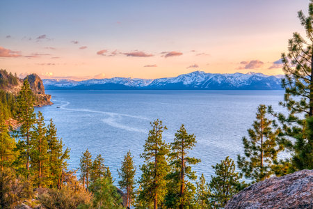 Sunset along the east coast of Lake Tahoe, Nevadaの写真素材