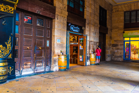 16/09-19, Bilbao, Spain. The exterior of Bar Charly which has been open since 1973 On Plaza Nueva.のeditorial素材