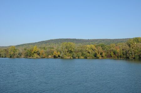 etang du Gallardon in Verneuil sur Seineの写真素材