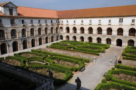 the cloister of Alcobaca monastery in Portugal のeditorial素材