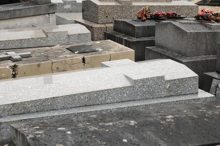 France, old tomb in Les Mureaux cemetaryのeditorial素材
