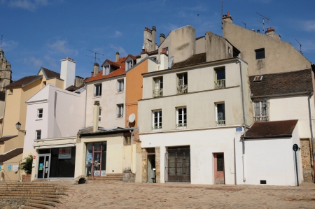 Ile de France, the town of Pontoise in Val d Oise