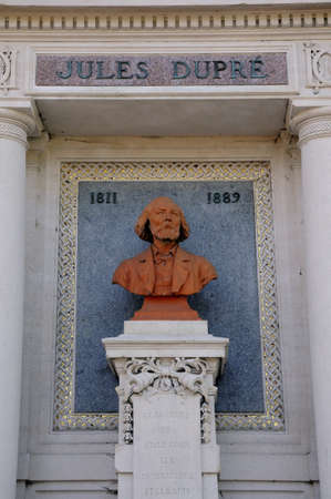 Ile de France, a statue of Jules Dupre in L Isle Adamのeditorial素材