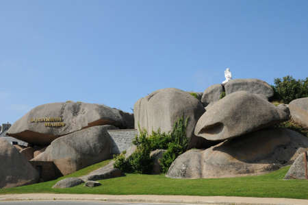 France, pink granite coast in Tregastelのeditorial素材