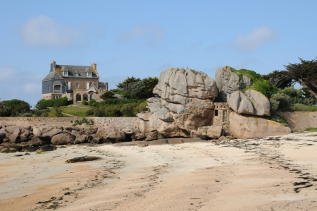 France, Renote island in Tregastelのeditorial素材