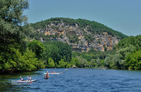France, the picturesque village of La Roque Gageac and Dordogne riverのeditorial素材