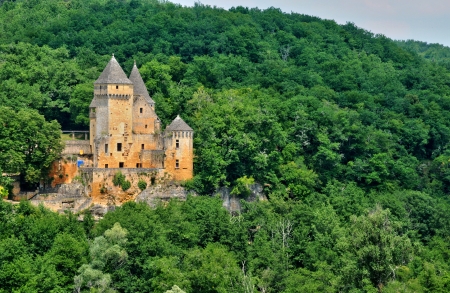 France, the picturesque castle of Laussel in Marquayのeditorial素材